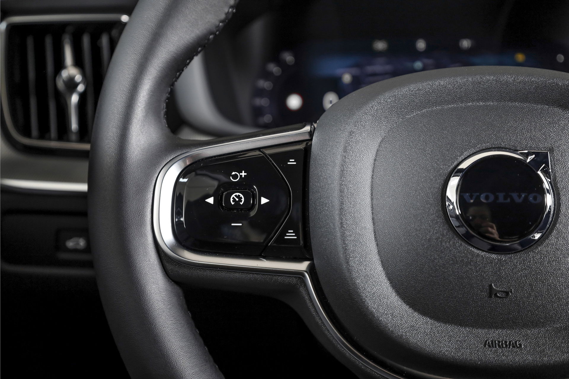 Volvo - XC60