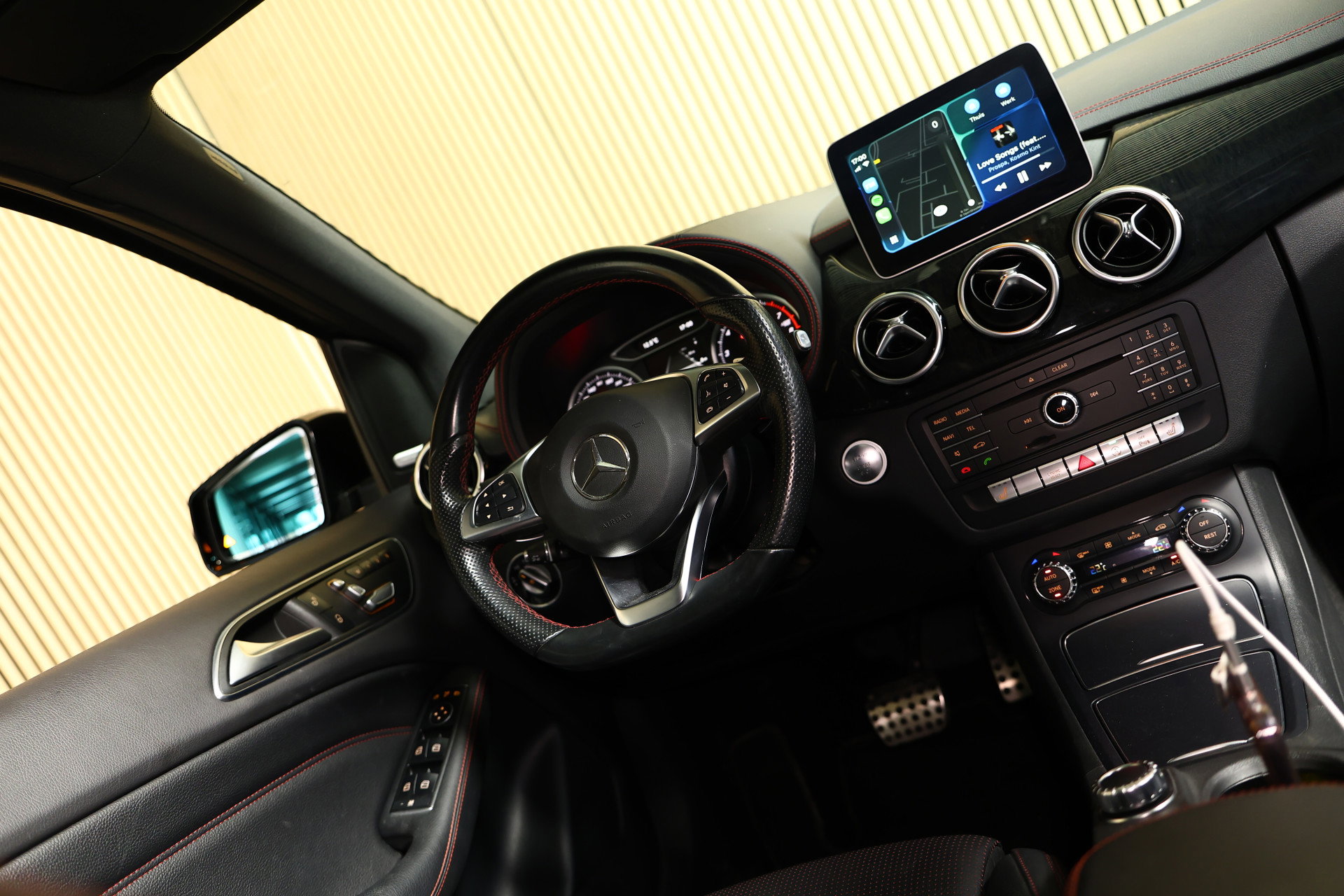 Mercedes-Benz 250 AMG 4Matic Automaat B 250 PANO H/K CARPLAY LEDER MEMORY '16 - foto 32