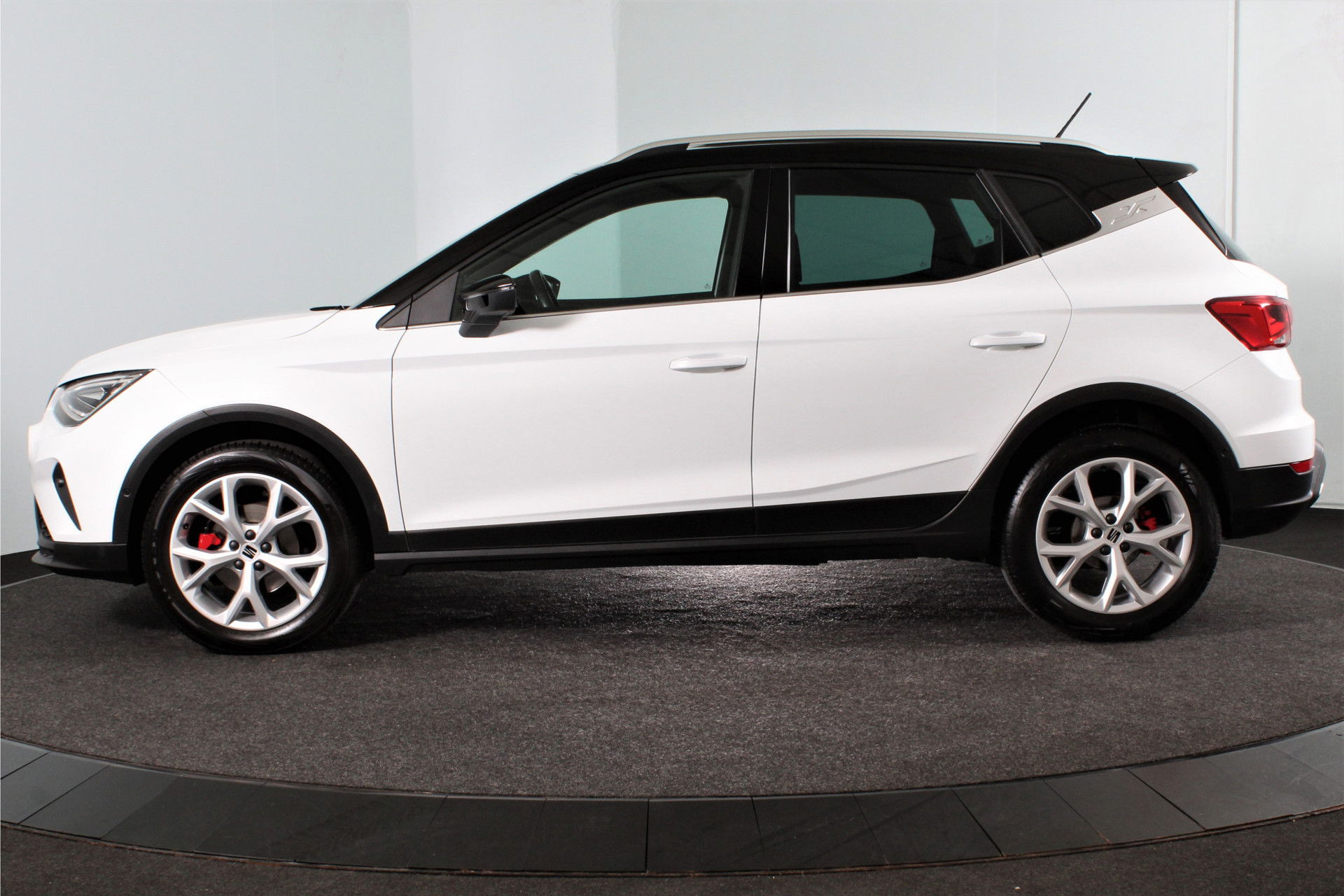 SEAT - Arona