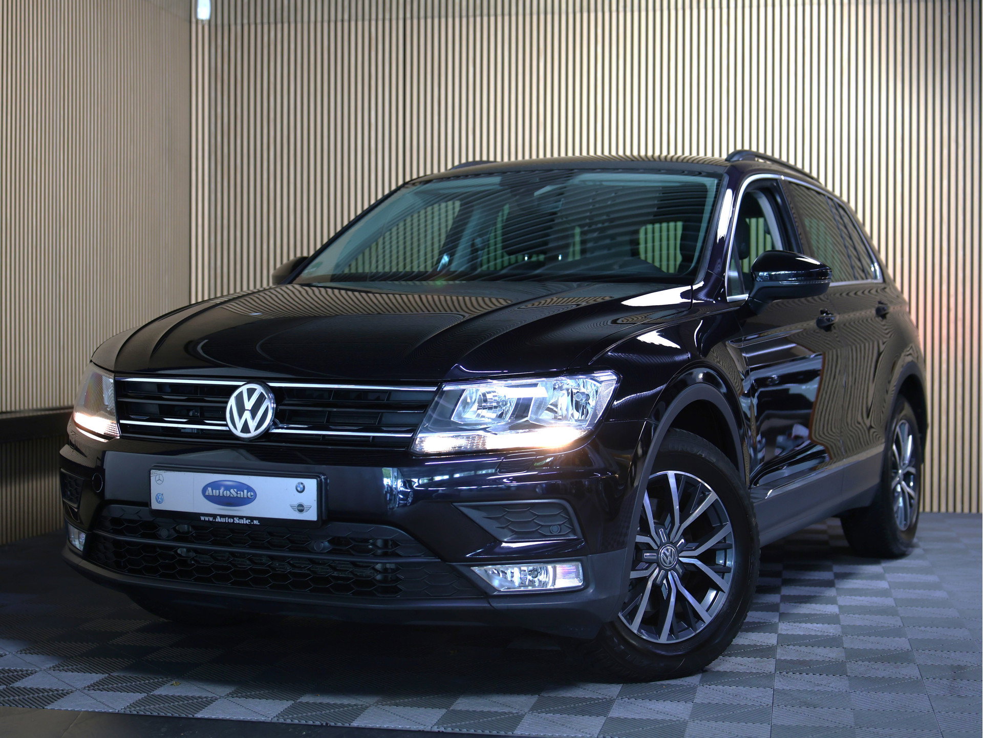 Volkswagen 1.4 TSI ACT Highline SPORTLEDER CARPLAY NAVI CLIMA PDC LANE EL.STOEL+VW MEMORY '16 - foto 1