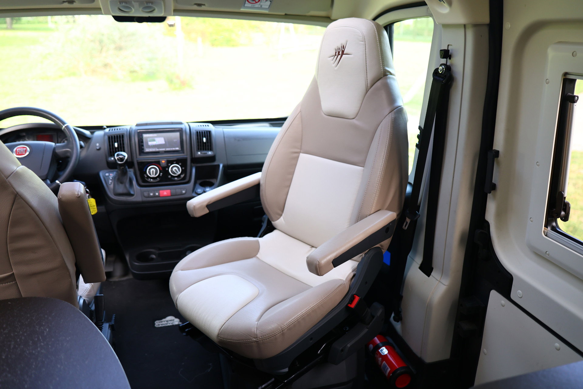 Rapido Van 640 BUSCamper AVM AUTOMAAT PANORAMA CARPLAY AIRCO CAMERA DAB BT LEDER '21 - foto 21