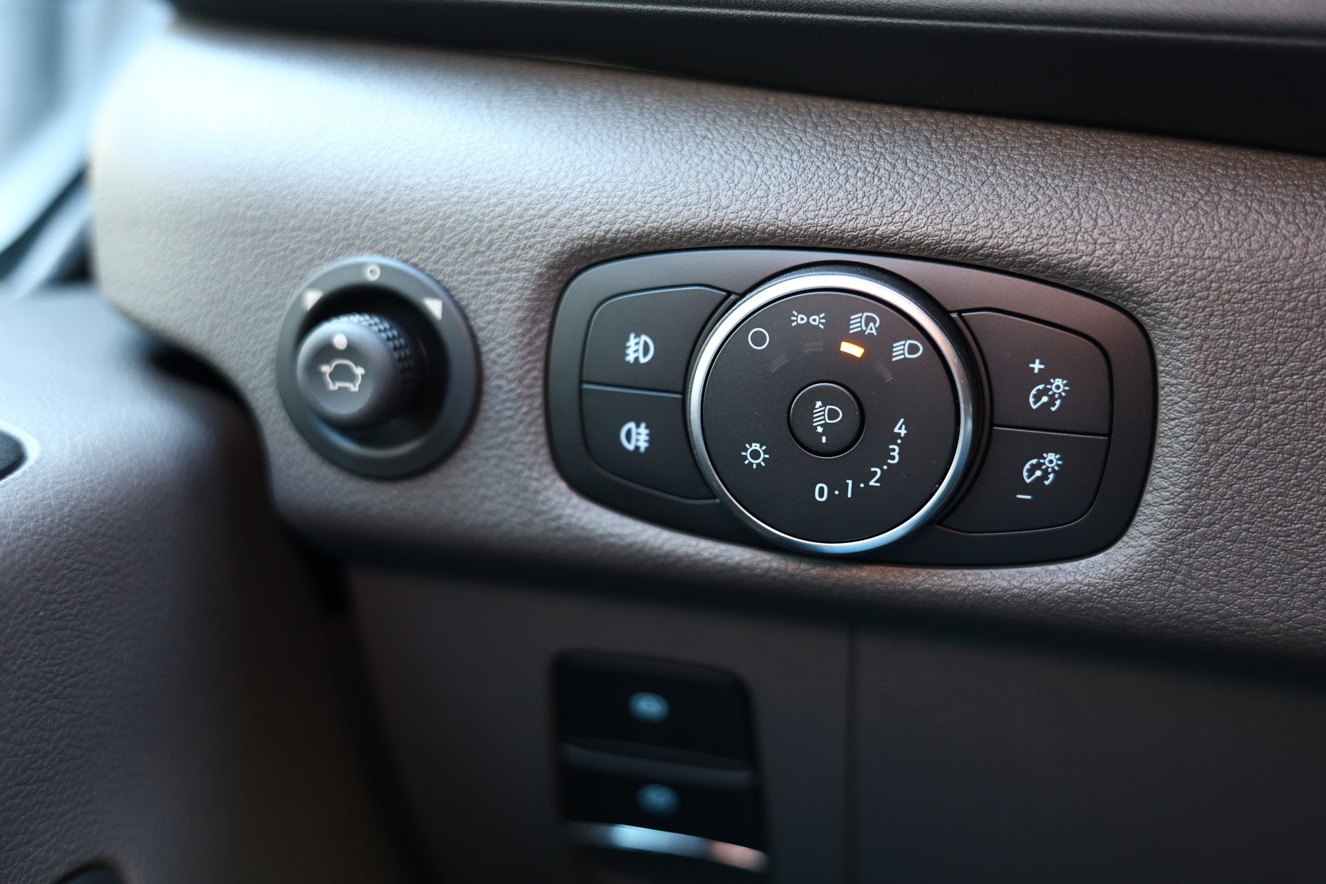Ford 350 2.0 TDCI L2H2 Model 2025 Trend CARPLAY NAVI ACC TACHO STOELVW THAAK '24 bpm vrij - foto 20