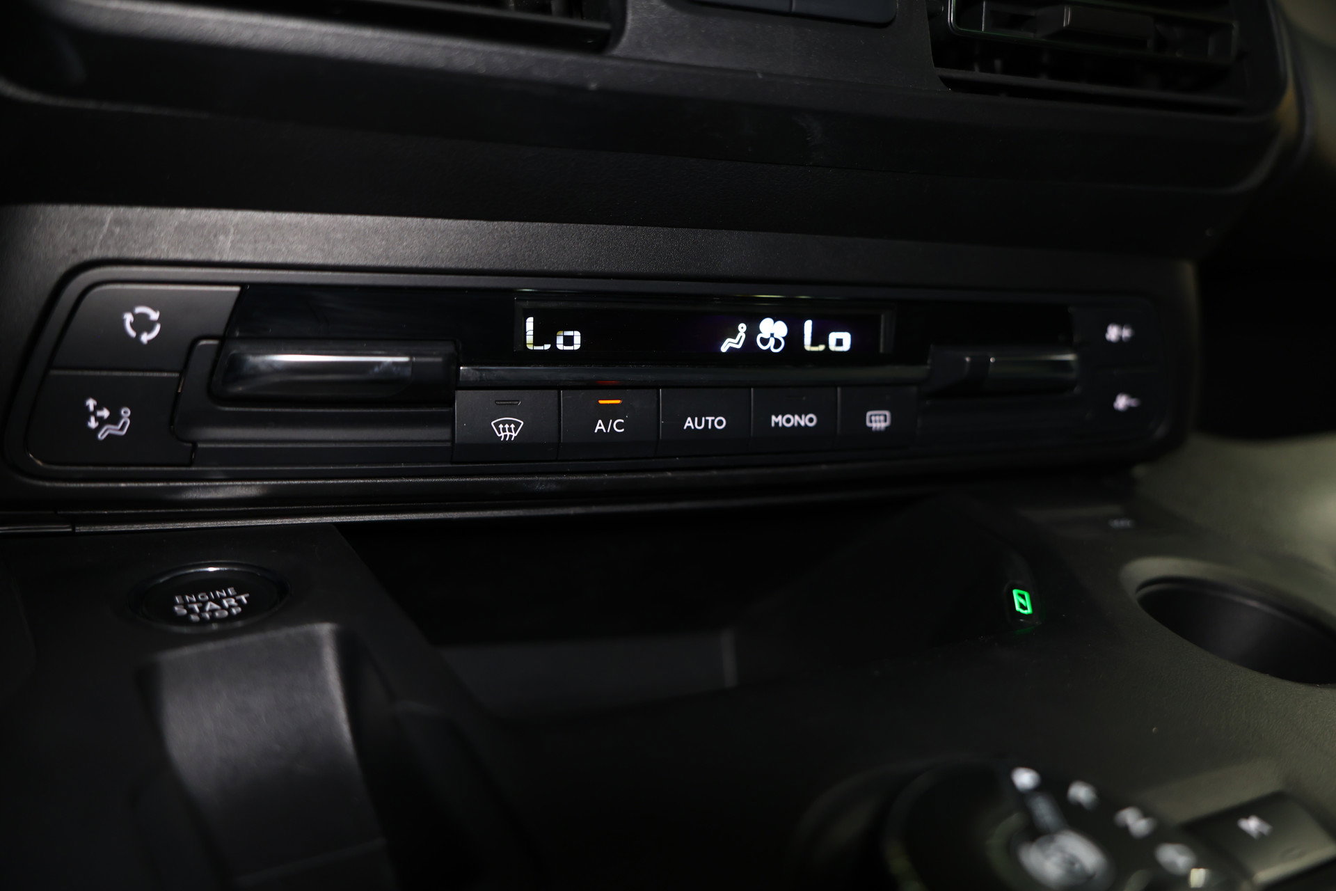 Opel Combo 1.2 Turbo Innovation XL 7pers AUTOM NAVI Carplay TREKH 360 Cam L2H1 '21 - foto 24
