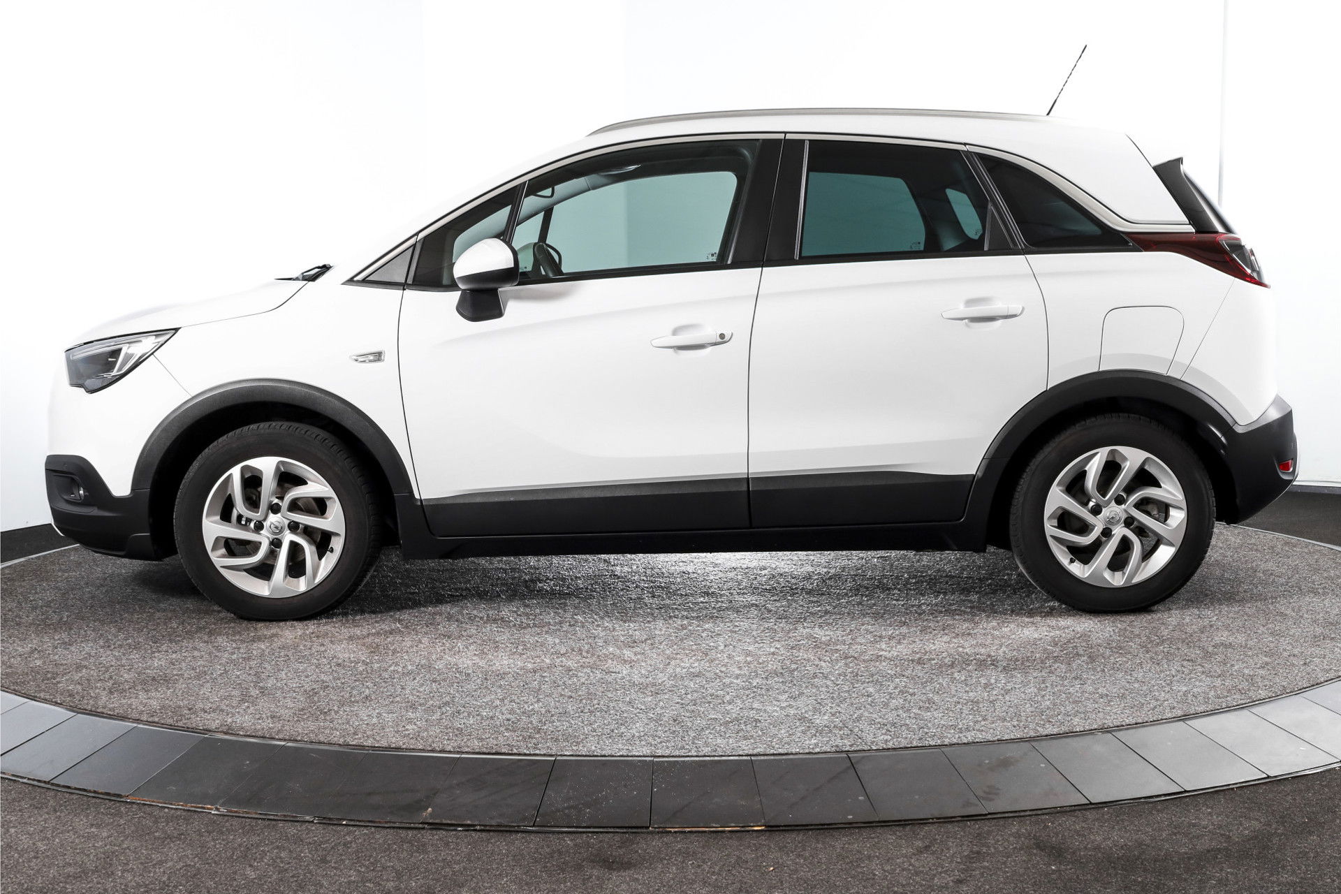 Opel - Crossland X