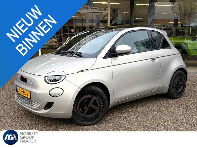 Foto van Fiat 500 Giorgio Armani Edition 42 kWh