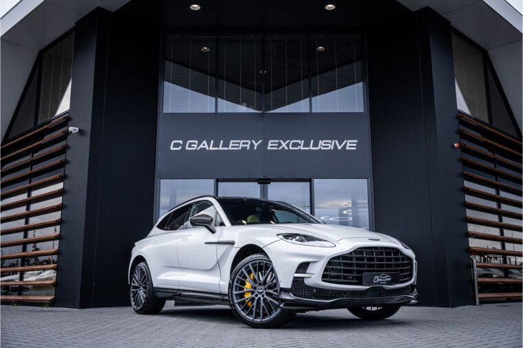 Aston Martin Dbx