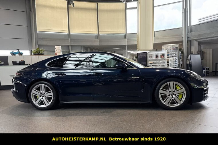 Porsche Panamera 2.9 4S E-Hybrid 560 PK ACC Luchtvering Memory LED Stuurverwarming Stoelverwarming