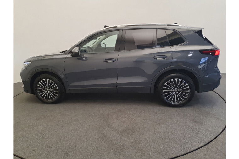 Volkswagen Tiguan 1.5 eTSI 150pk DSG/AUT Life Wegklapbare trekhaak, Panoramadak, Keyless