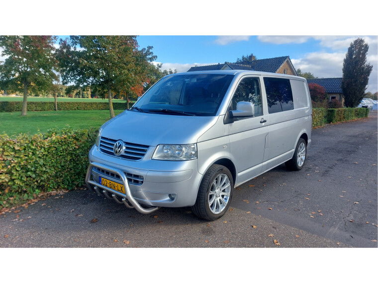 Foto van Volkswagen Transporter 2.5 TDI 300 Budgetline DC