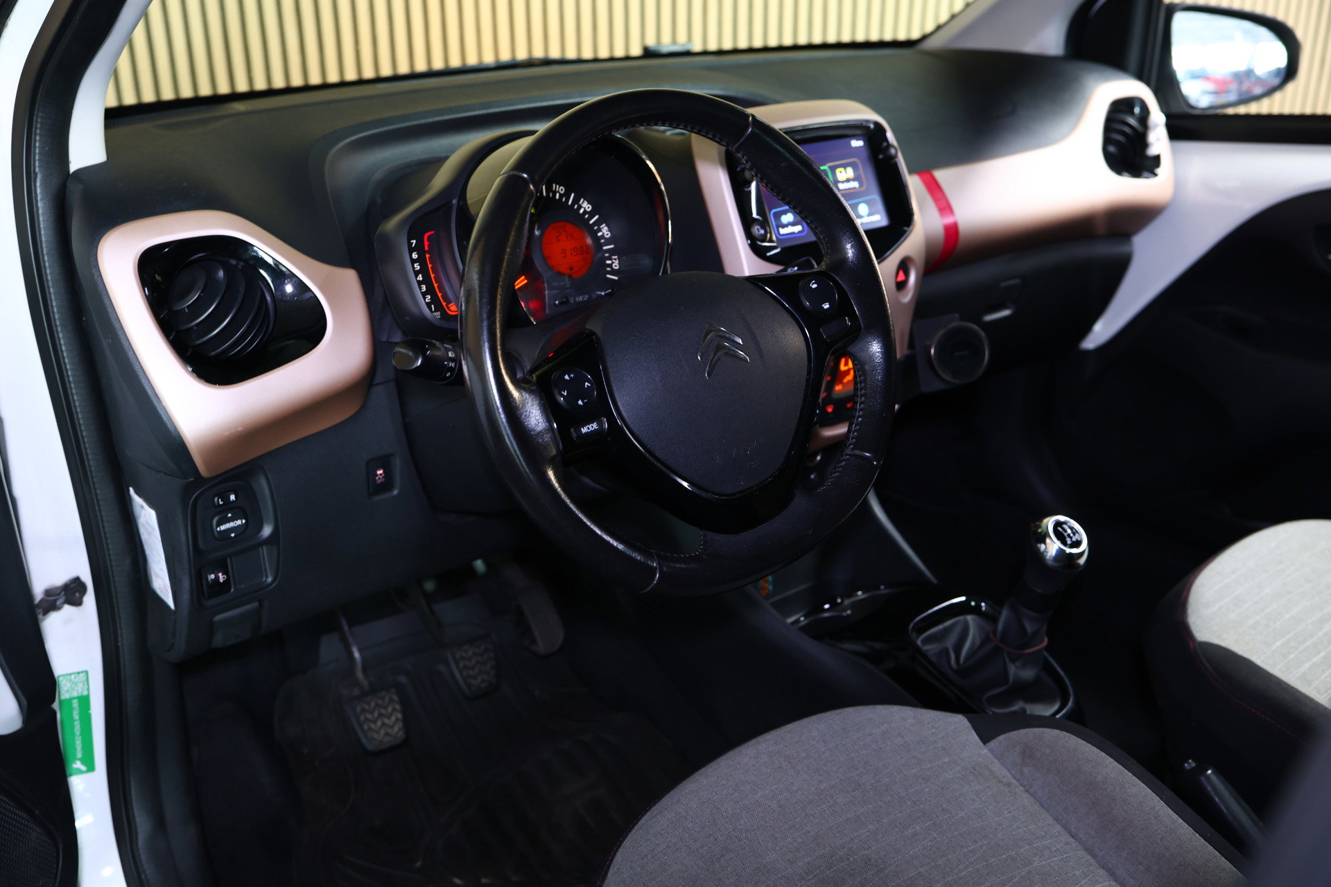 Citroën 1.0 VTi Elle AVM CARPLAY NAVI CLIMA CAMERA CRUISE BT 2018 - foto 25