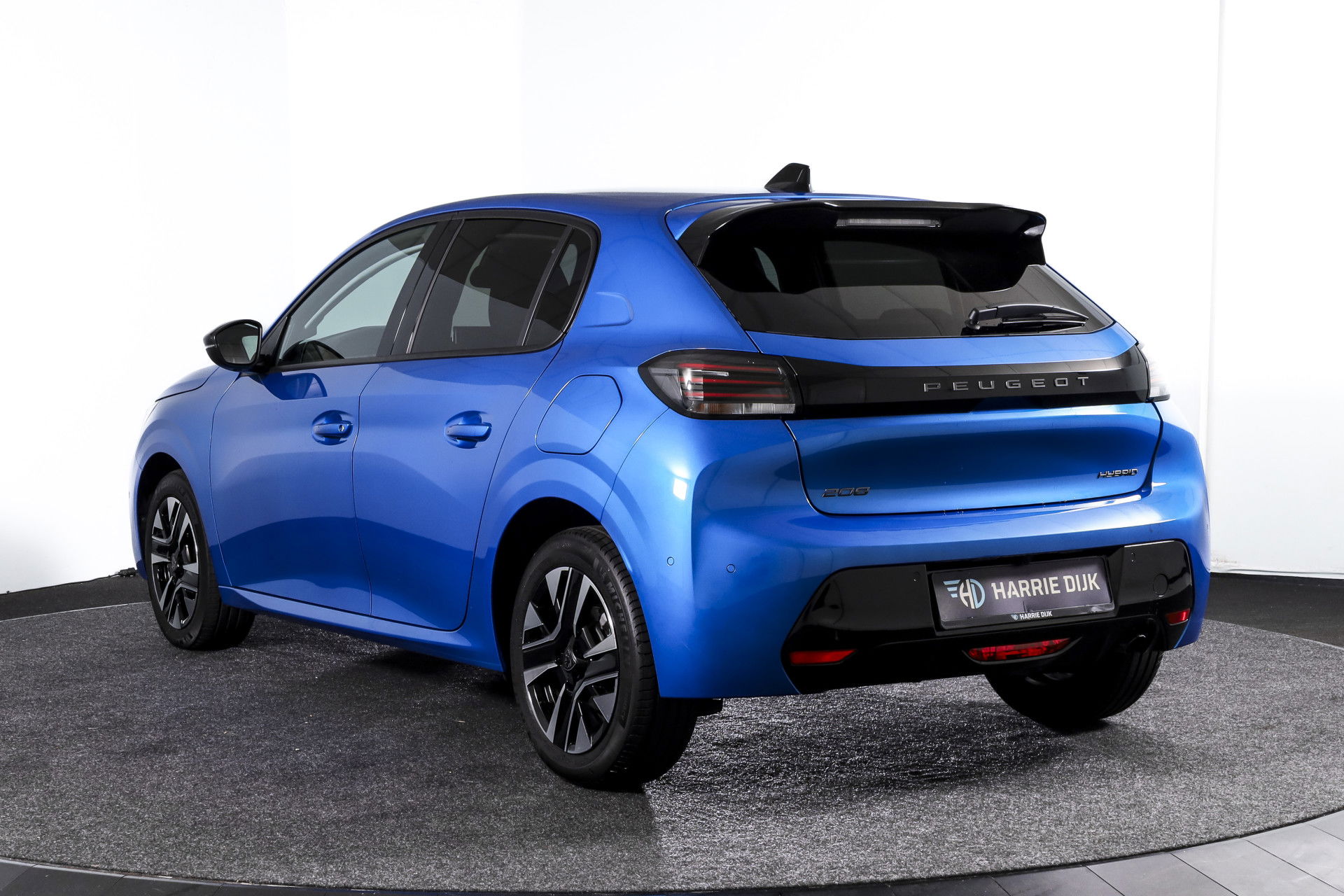 Peugeot - 208