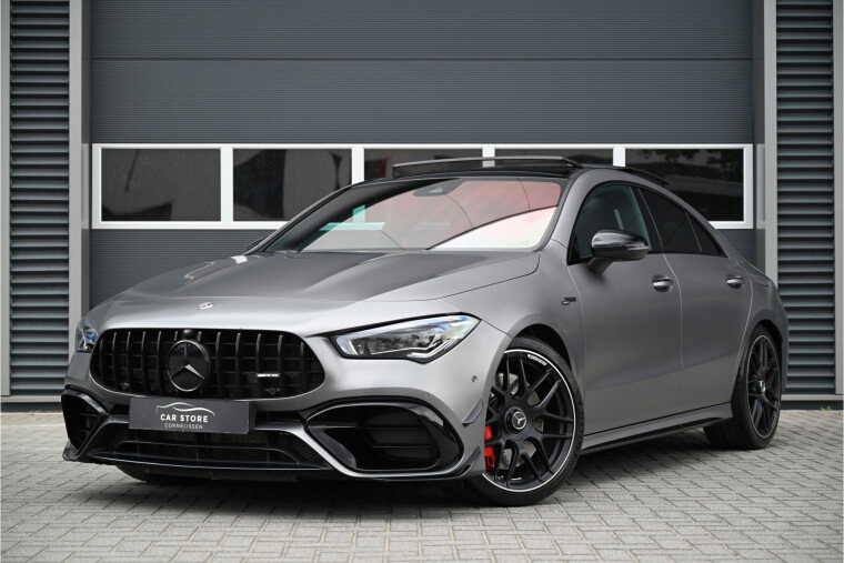 Foto van Mercedes-Benz CLA-Klasse AMG 45 S 4MATIC+ 422 PK / PANO / NIGHT / MAGNO / PERFORMANCE UITLAAT / AMG DRIVERS PACKAGE