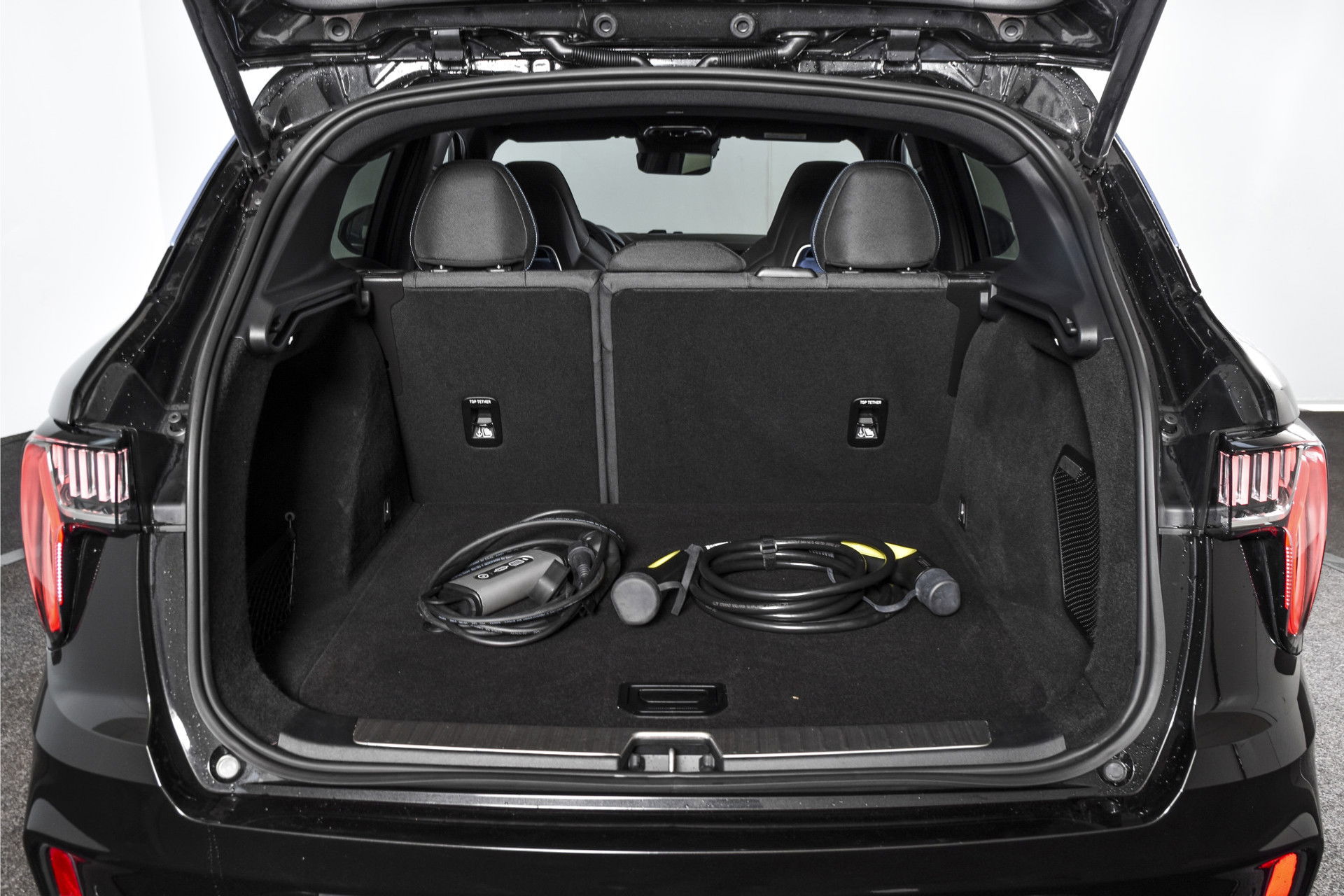 Lynk & Co - 01