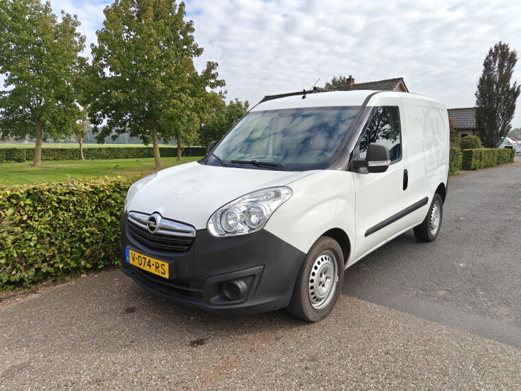 Foto van Opel Combo 1.3 CDTi L1H1 Edition