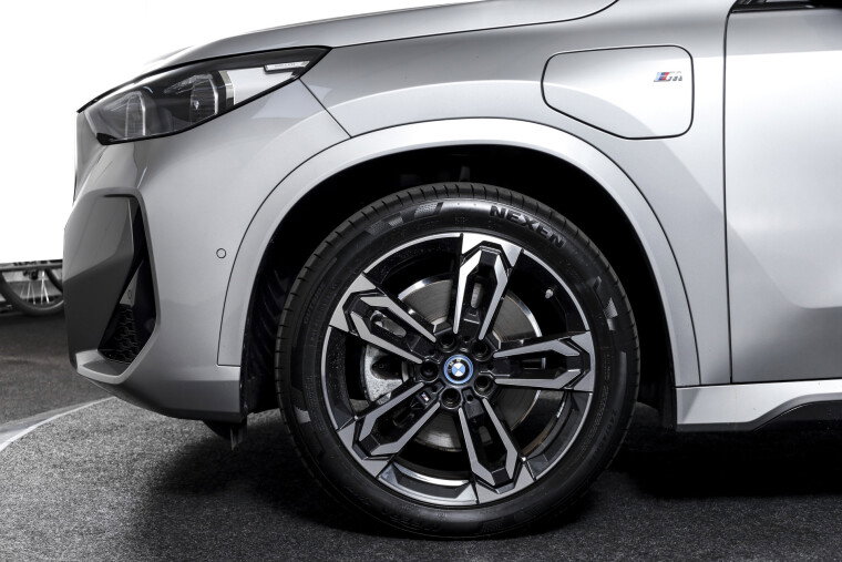 BMW - X1