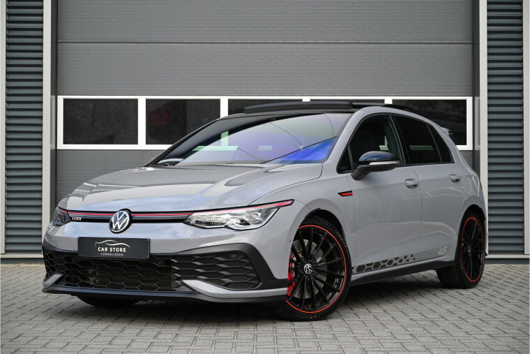 Foto van Volkswagen Golf 2.0 TSI CLUBSPORT ***VERKOCHT*** 45 JAHRE / PANO / AKRAPOVIC / HEAD UP / IQ LIGHTS / HARMAN KARDON / FULL OPTIONS