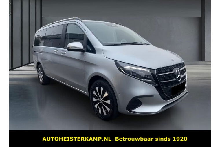 Mercedes-Benz V-Klasse 220d L2 Style Grijs Kenteken Distronic Camera Trekhaak LED MBUX 2 EL. Schuifdeuren
