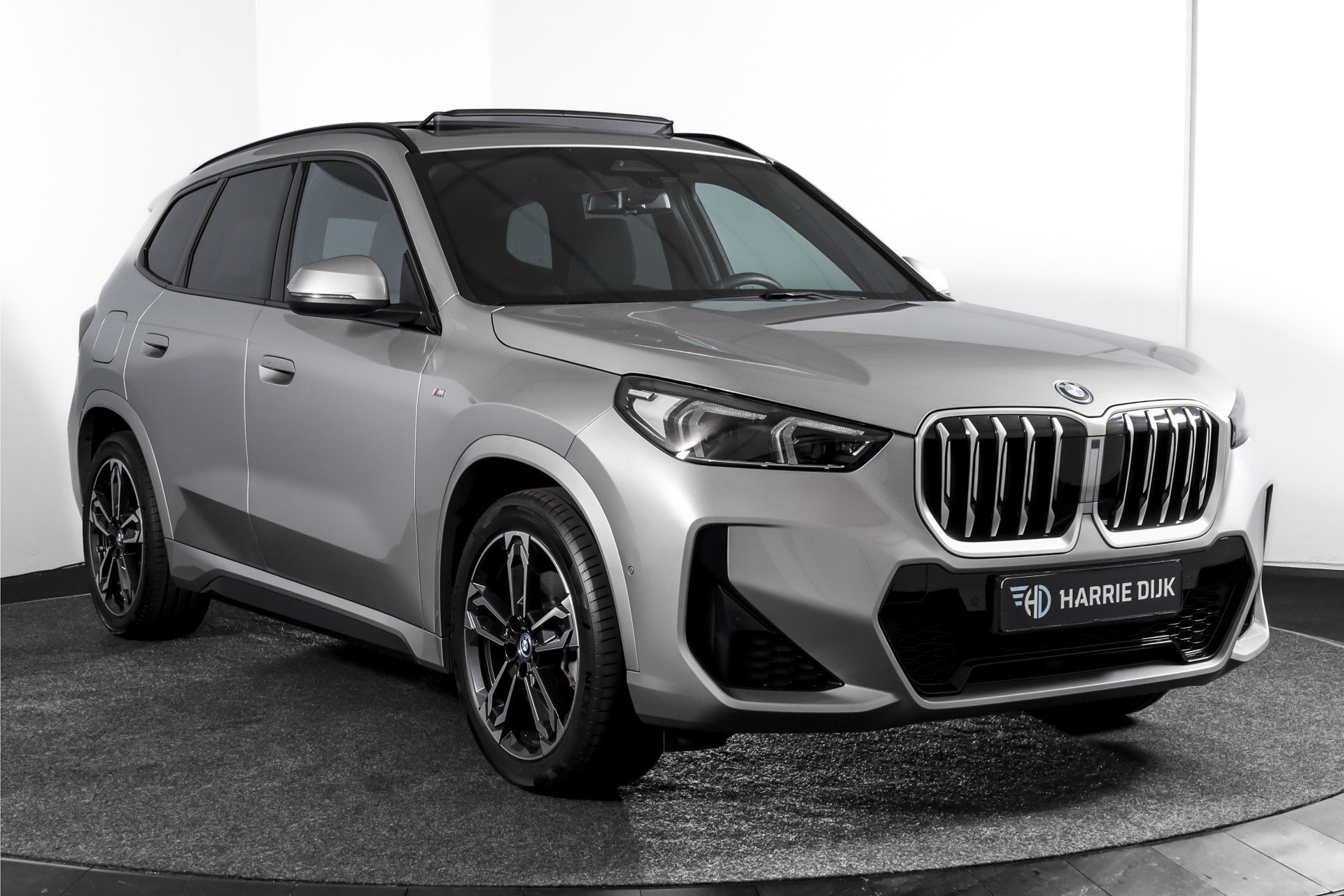 BMW - X1