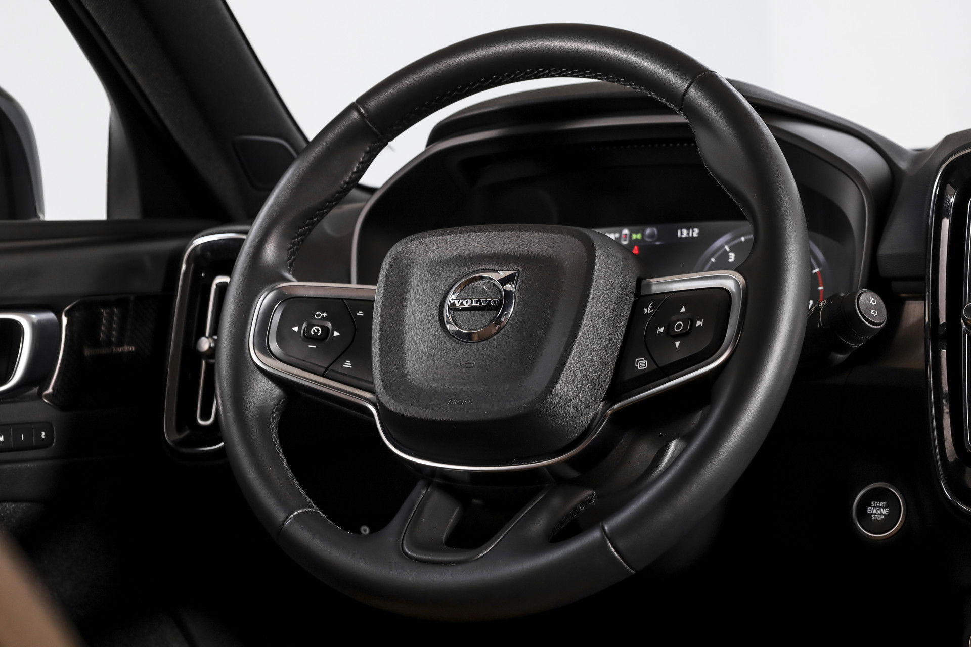 Volvo - XC40