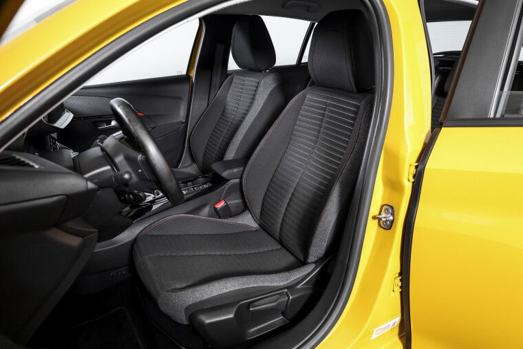 Peugeot - e-208