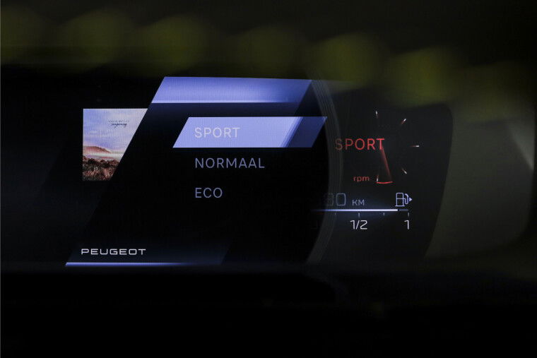 Peugeot - 308