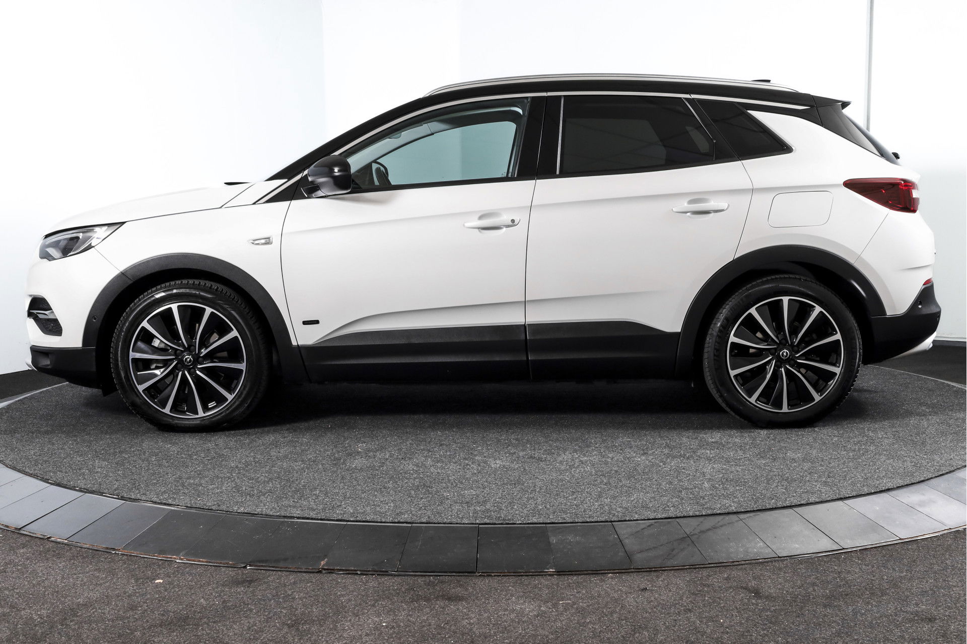 Opel - Grandland X
