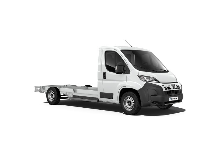 Foto van Fiat Ducato Cargo Box met achterdeuren