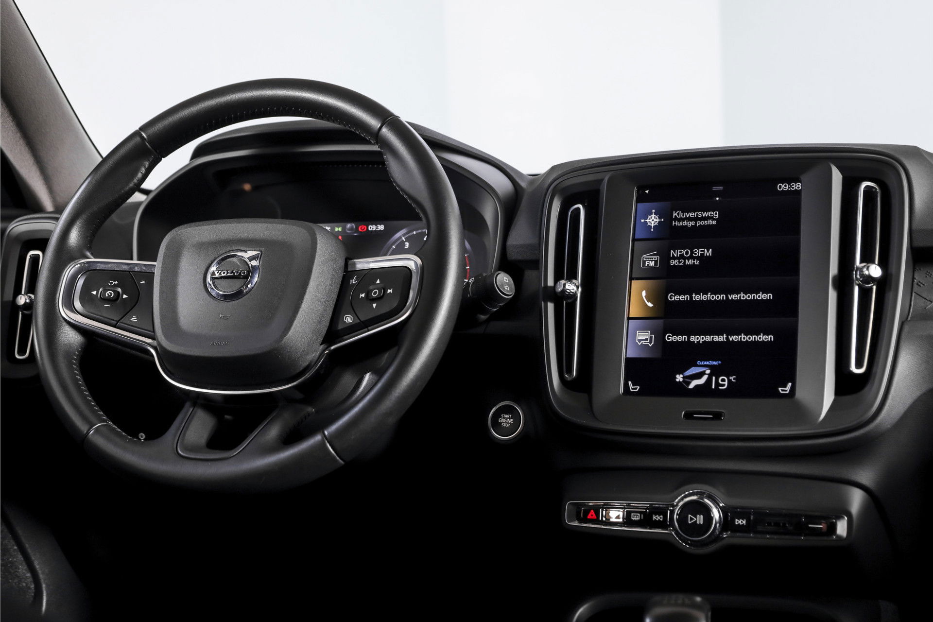 Volvo - XC40