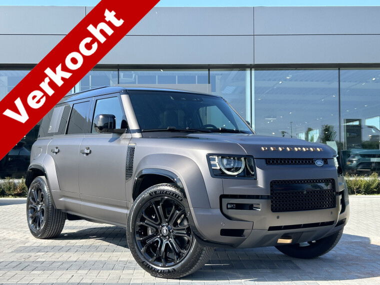 Foto van Land Rover Defender 110 4.4 V8 P635 AWD - OCTA
