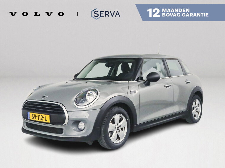 Foto van MINI 5-deurs 1.5 One First | Park assist | Airco | Cruise control