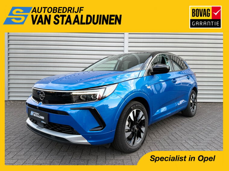 Foto van Opel Grandland 1.6 Turbo Plug-In Hybrid Elegance