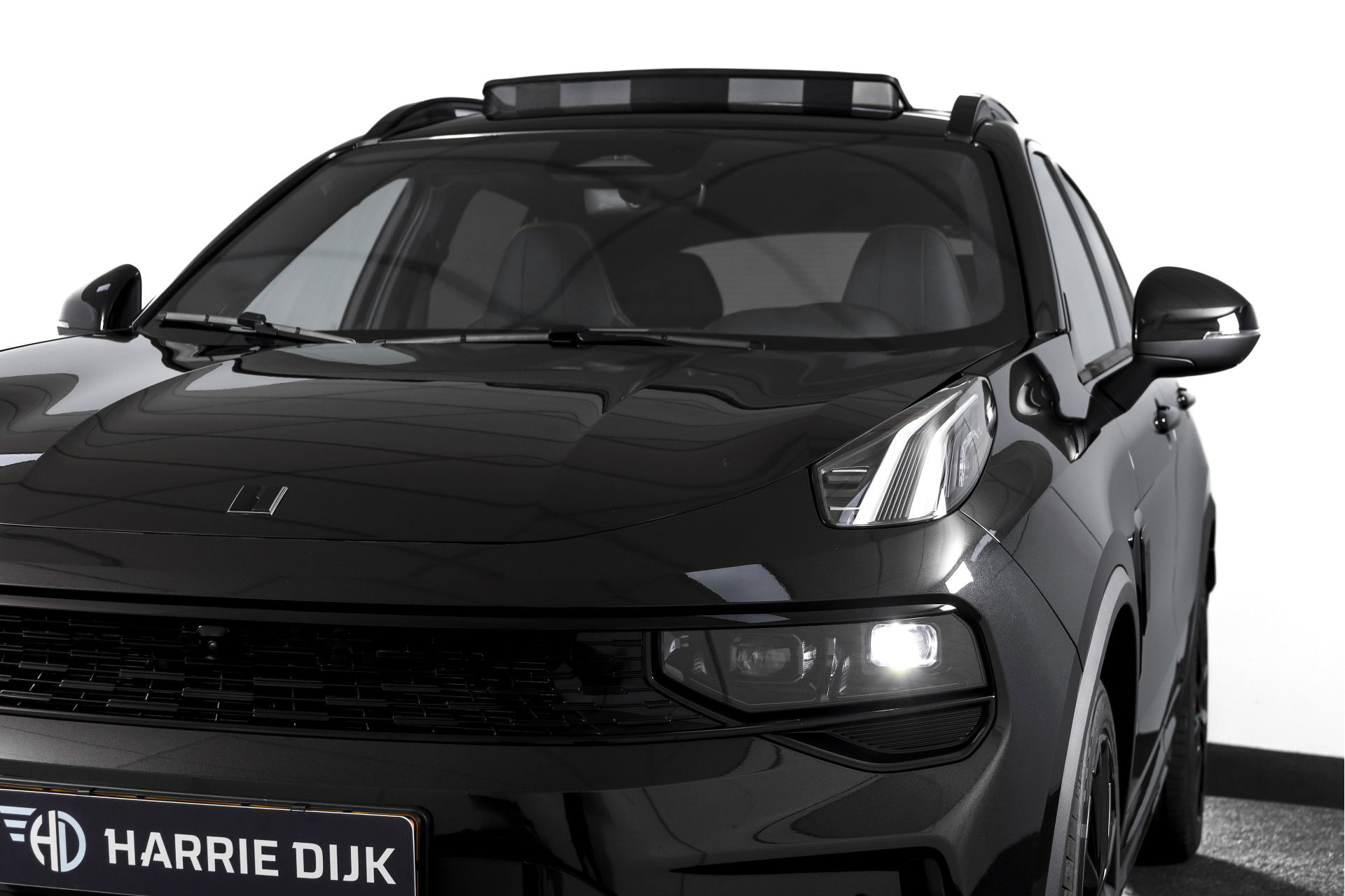 Lynk & Co - 01
