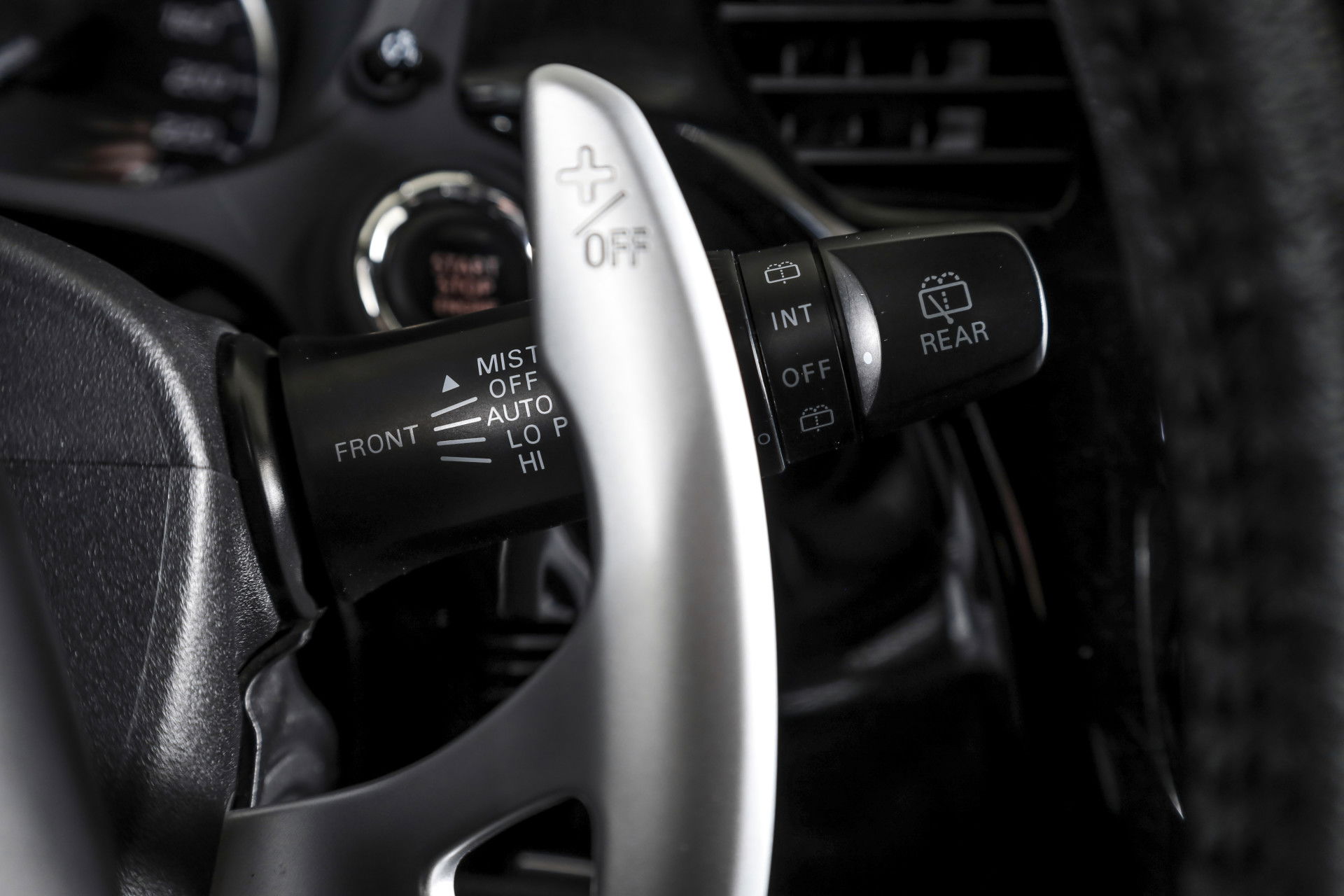 Mitsubishi - Outlander