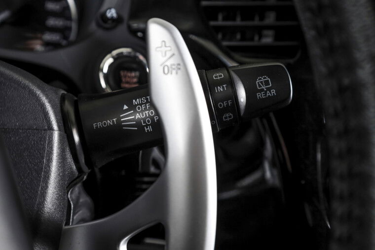 Mitsubishi - Outlander