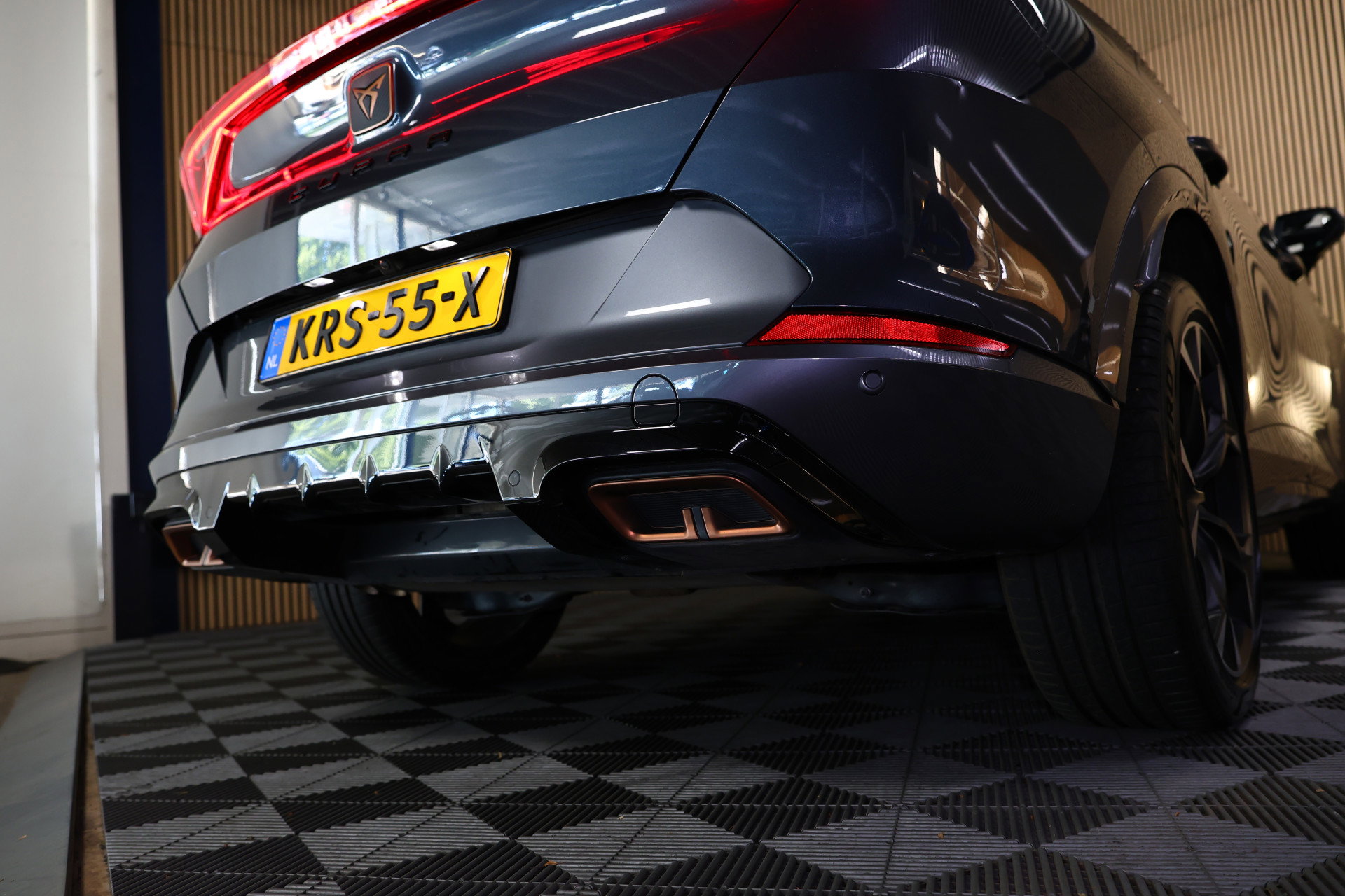 CUPRA 1.4 e-Hybrid Adrenaline AVM CARPLAY NAVI PANO MEMORY VIRTUAL CAMERA SFEER "23 - foto 39