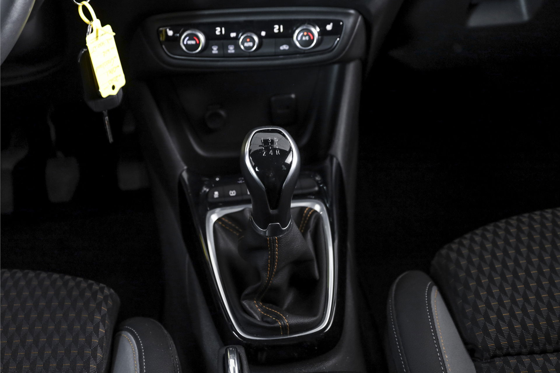Opel - Crossland X
