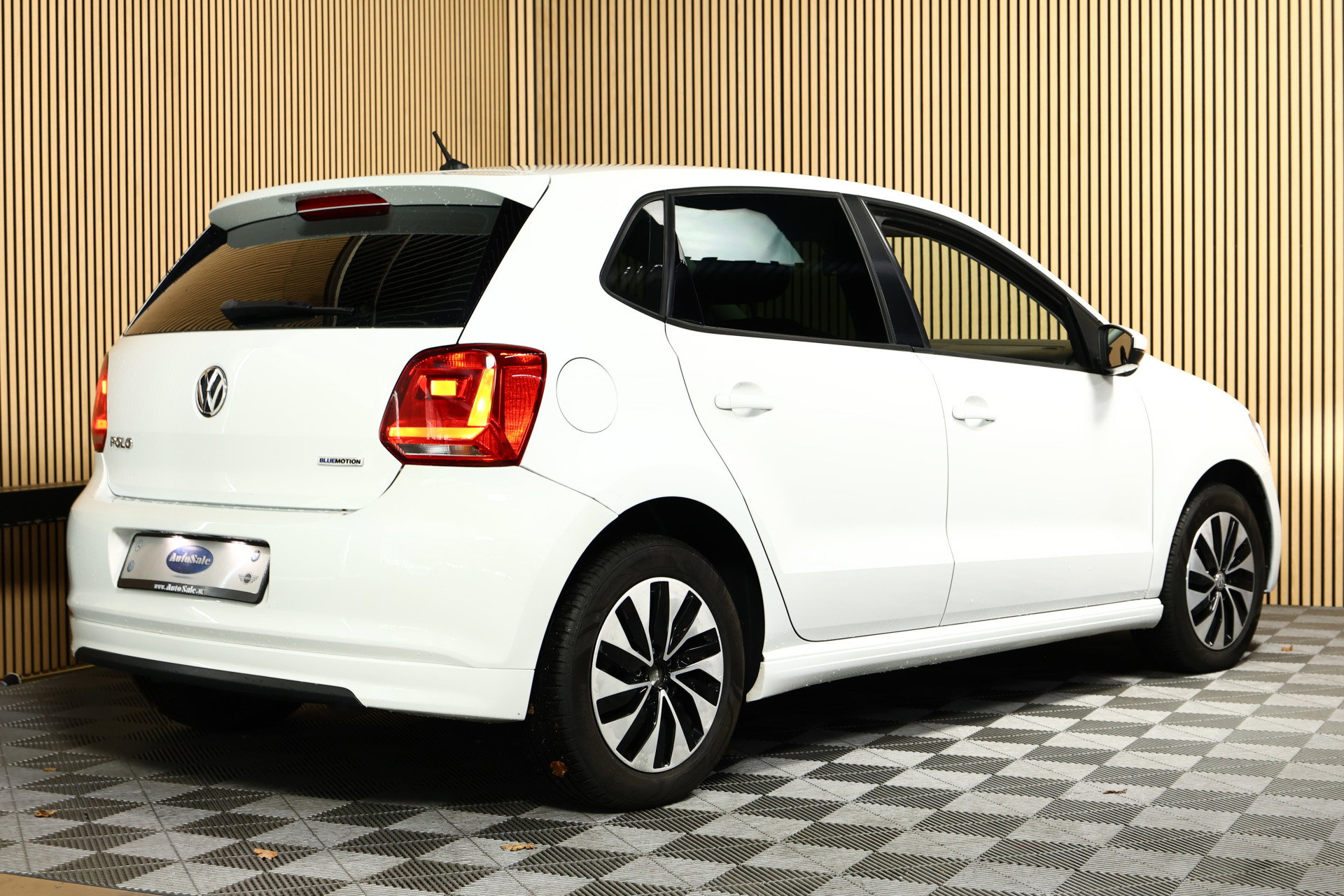 Volkswagen 1.2 TSI Highline 90dkm AIRCO ACC STOELVW "16 - foto 5