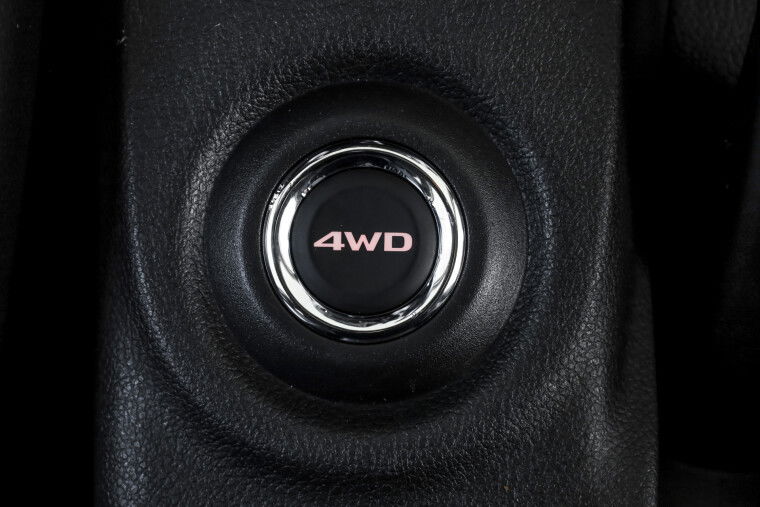 Mitsubishi - Outlander