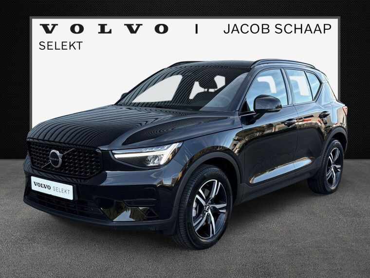 Foto van Volvo XC40 2.0 B4 Plus Dark