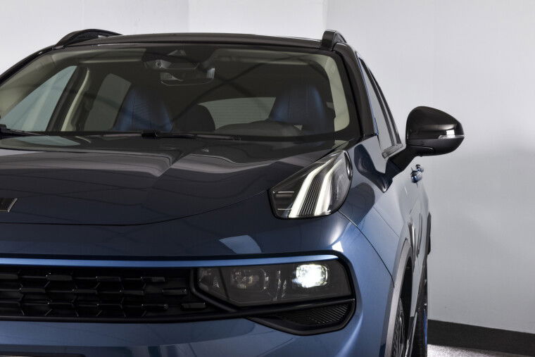 Lynk & Co - 01