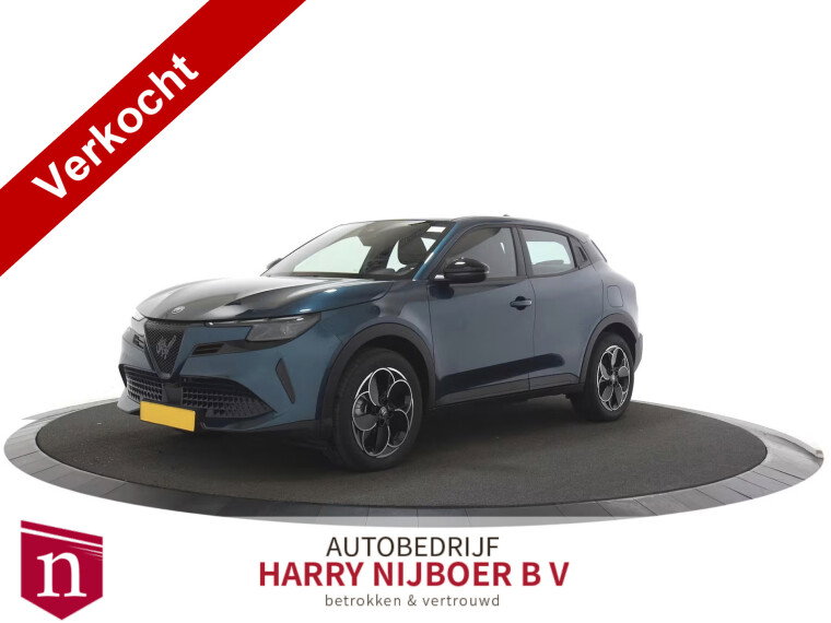 Alfa Romeo Junior Elettrica 54 kWh