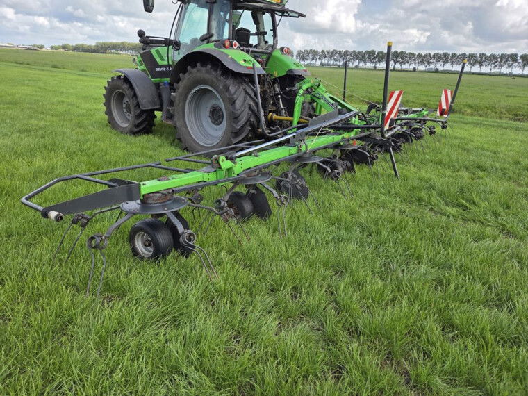 Foto van Deutz-Fahr Condimaster 9021