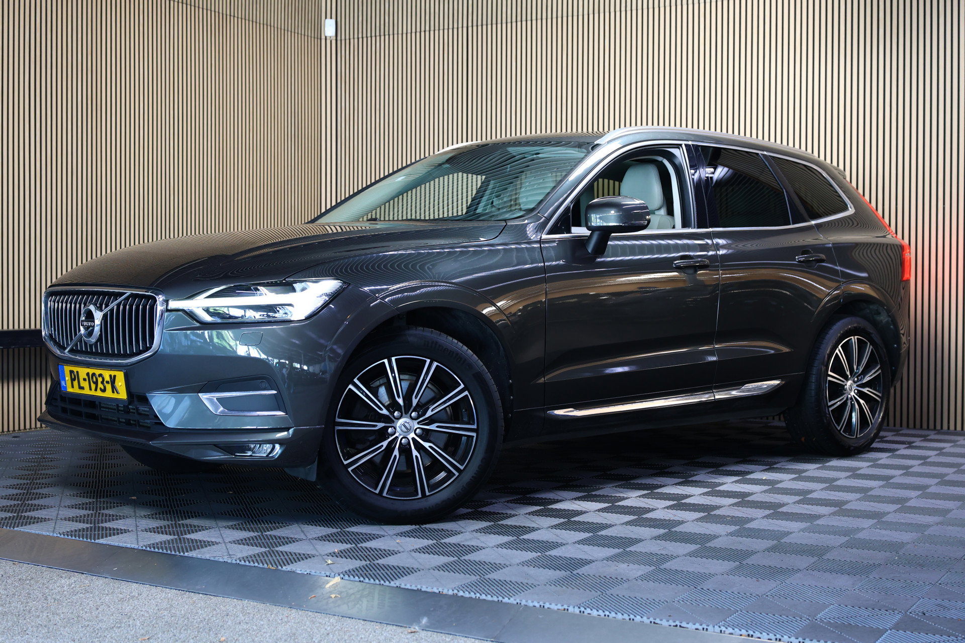 Volvo 2.0 T5 AWD Inscription AVM CARPLAY 360CAM MEMORY CRUISE KEYLESS START" 17 - foto 10