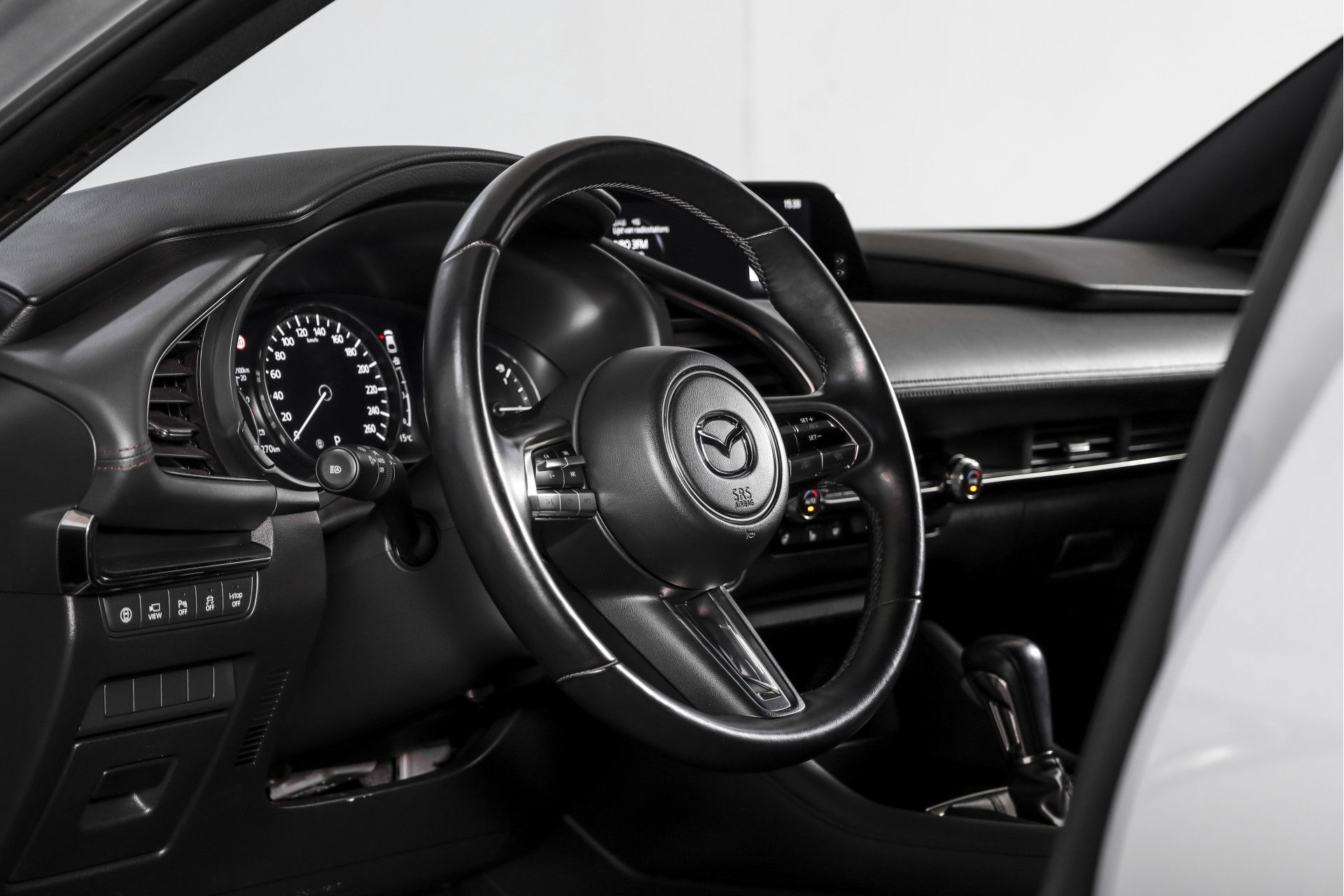 Mazda - 3