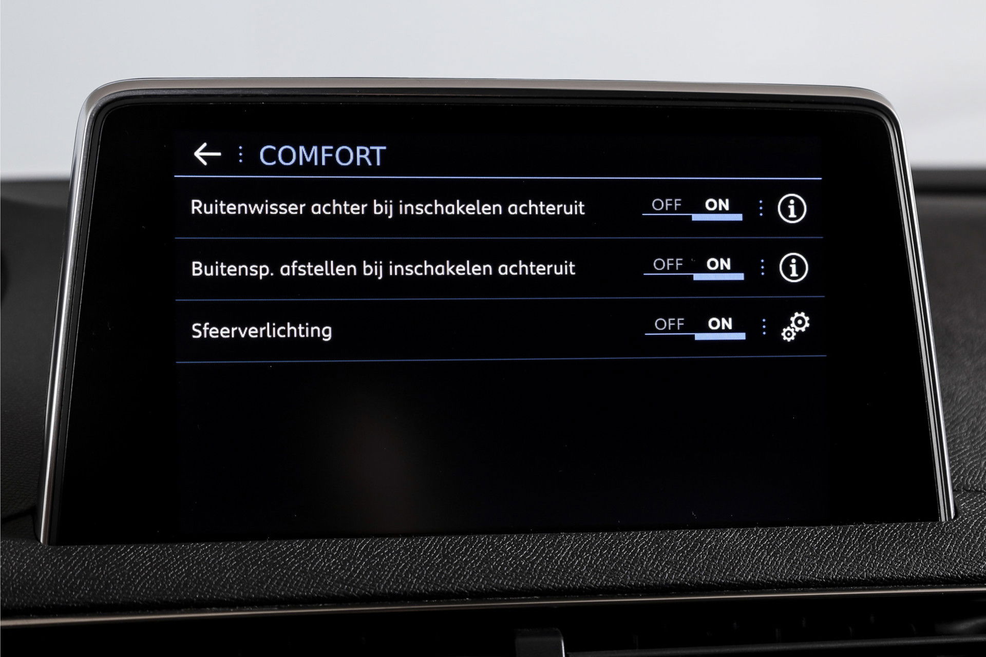 Peugeot - 3008