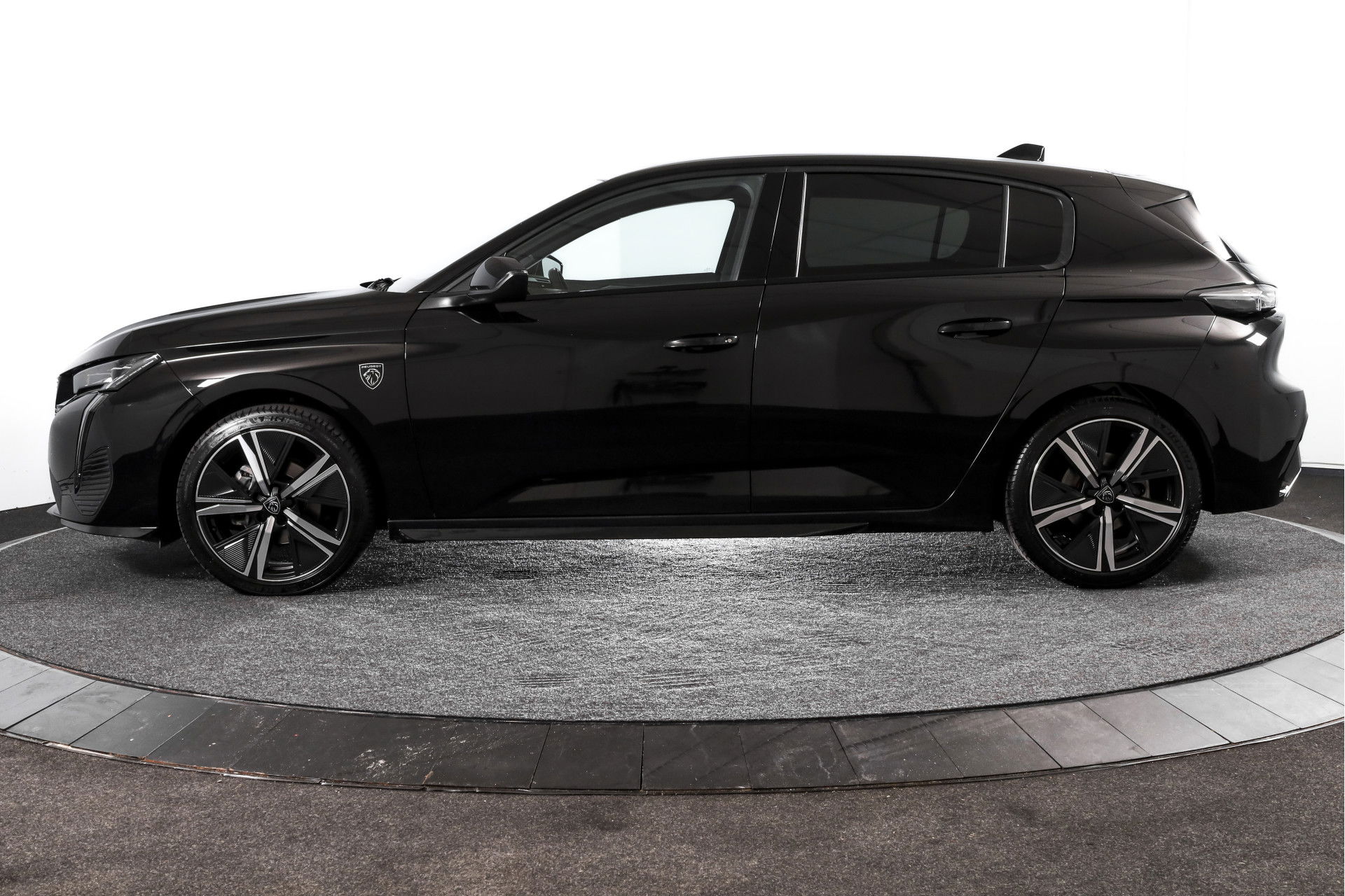 Peugeot - 308