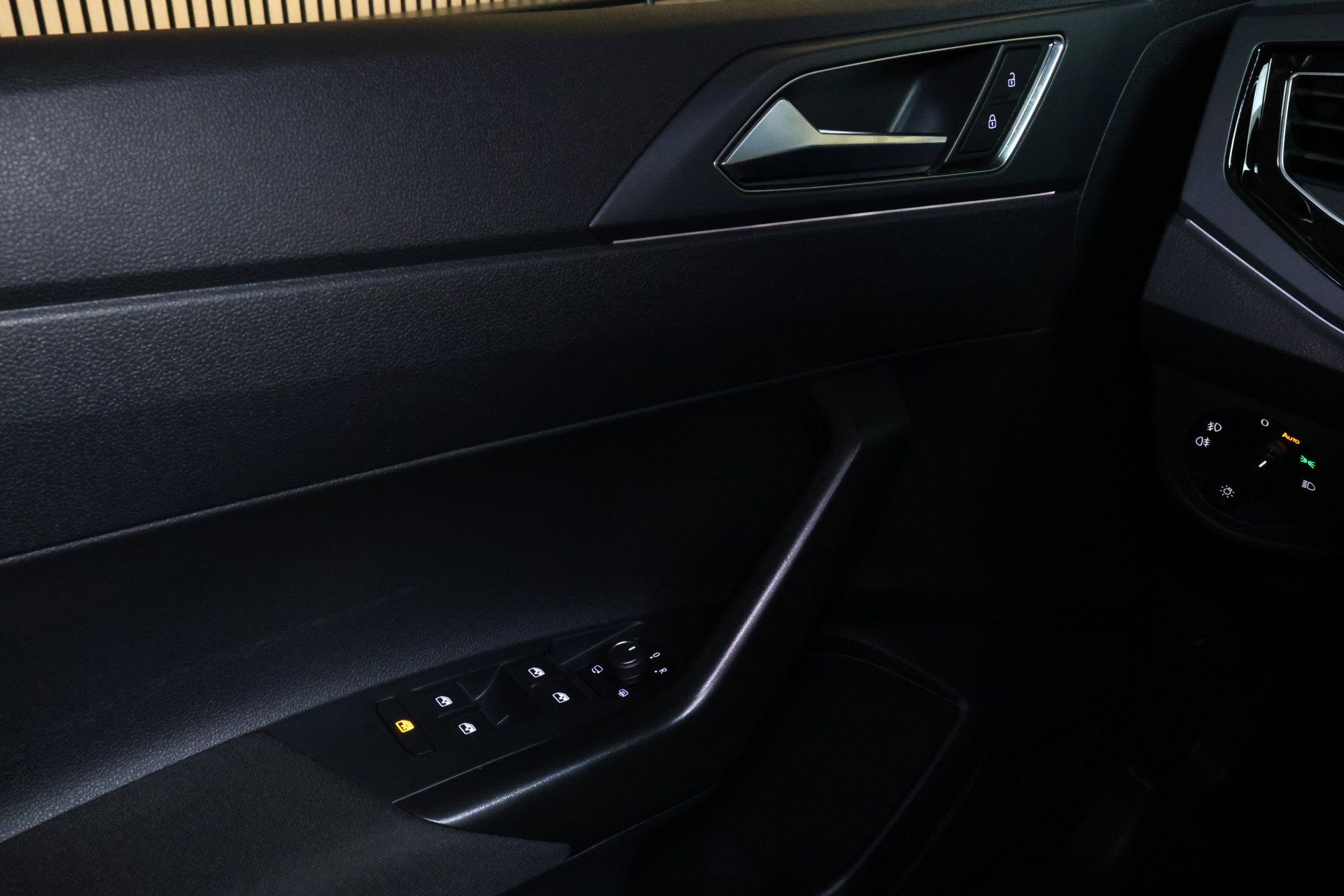 Volkswagen 1.0 TSI R-Line Business AVM DSG NAVI CARPLAY PANO STOELVW '22 - foto 20