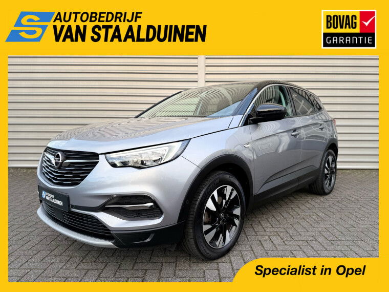 Foto van Opel Grandland X 1.2 Turbo Innovation AT