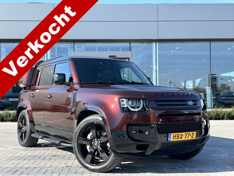 Foto van Land Rover Defender 110 P300e 110 AWD Sedona Edition