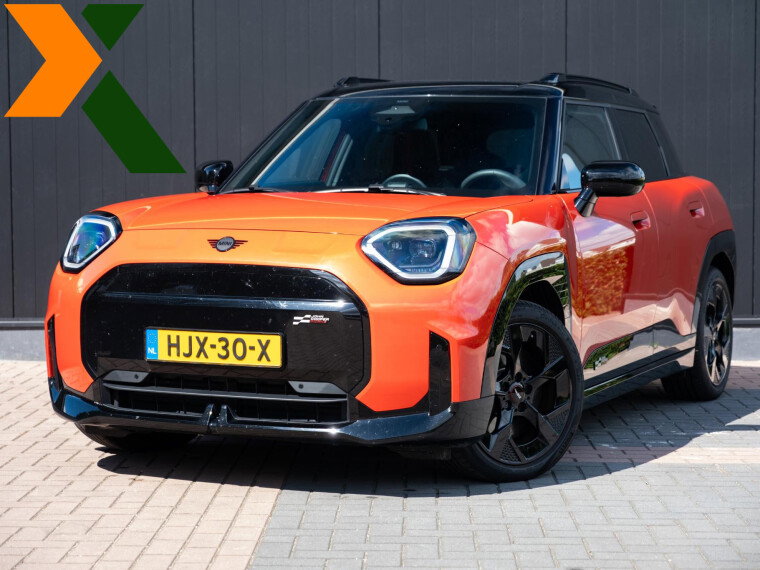 Foto van MINI Aceman SE John Cooper Works M 54.2 kWh
